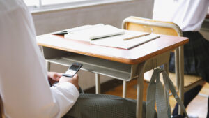 How Schools Are Dealing with Mobile Phones